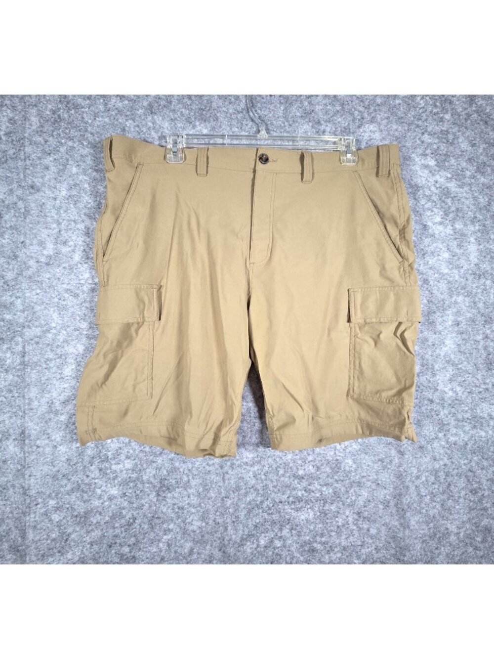 Eddie Bauer Travex shorts Casual Flat Front Tan Moisture Wicking Size 42 Gorp